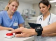 7 stappen voor agressiealarm testen in zorglocaties